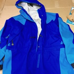 L. L. Bean blue winter ski jacket